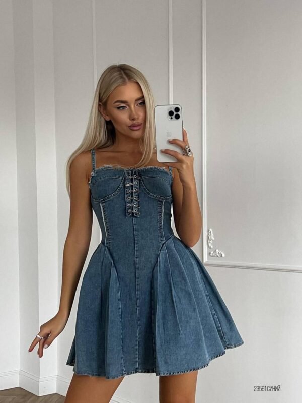 Robe élastique avec nœud à bretelles